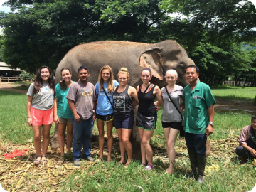 HSV group with elephant vet (photo by katie mcelderry)_0