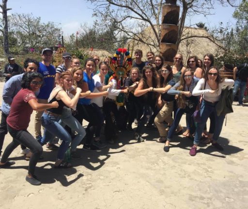 Loop Abroad students having a group picture